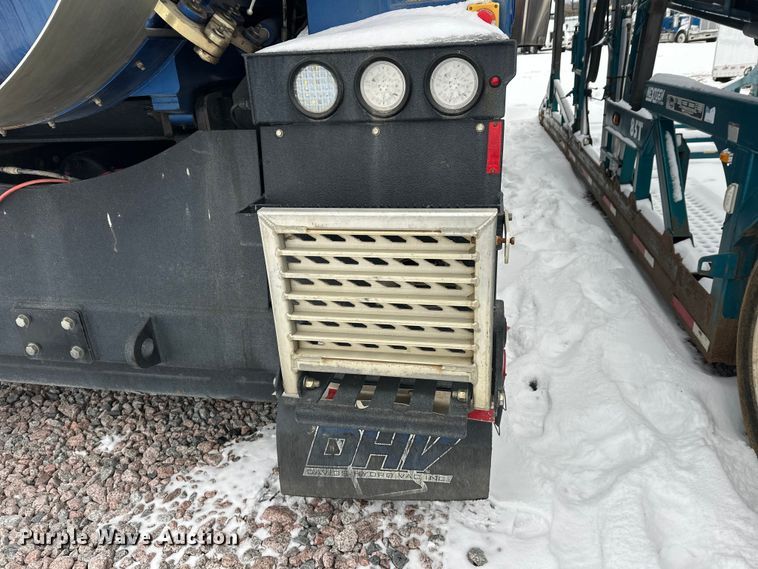 image for item YA1625 2024 Western Star 47X hydrovac truck