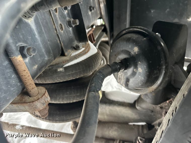 image for item YA1625 2024 Western Star 47X hydrovac truck