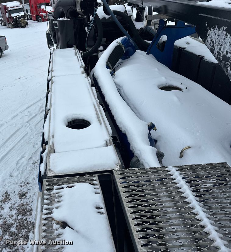 image for item YA1625 2024 Western Star 47X hydrovac truck