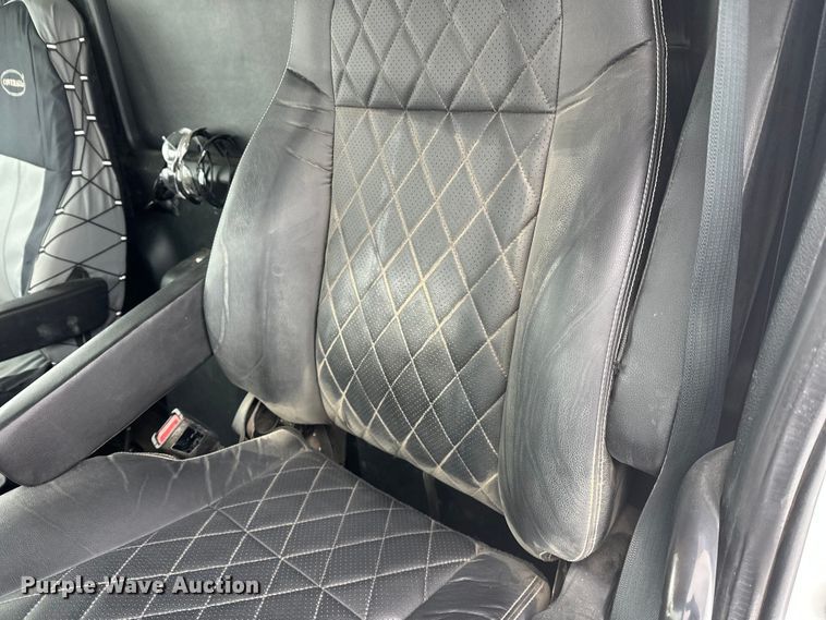 image for item YA1625 2024 Western Star 47X hydrovac truck