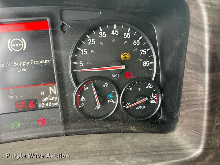 image for item YA1625 2024 Western Star 47X hydrovac truck