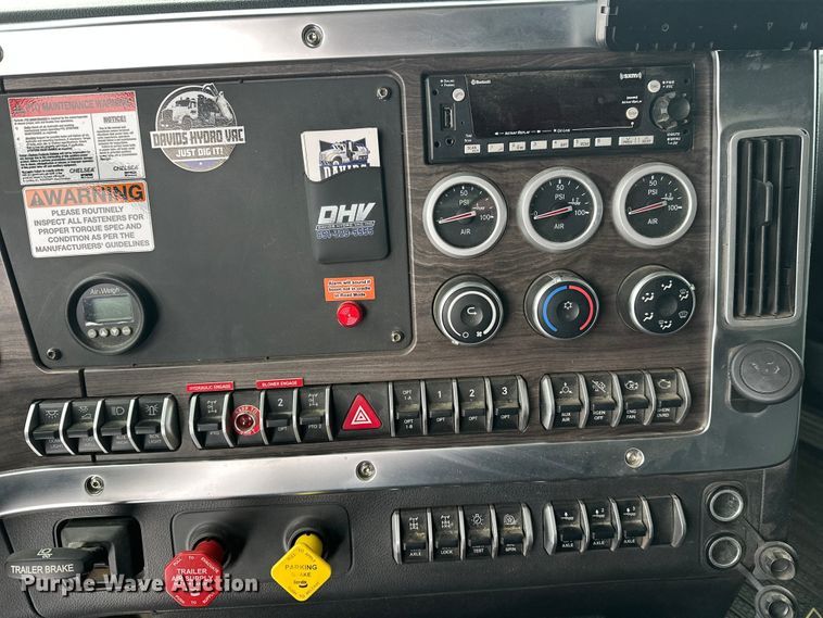 image for item YA1625 2024 Western Star 47X hydrovac truck