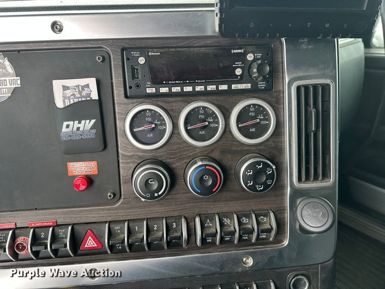 image for item YA1625 2024 Western Star 47X hydrovac truck