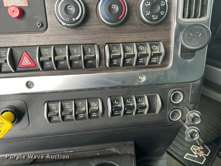 image for item YA1625 2024 Western Star 47X hydrovac truck