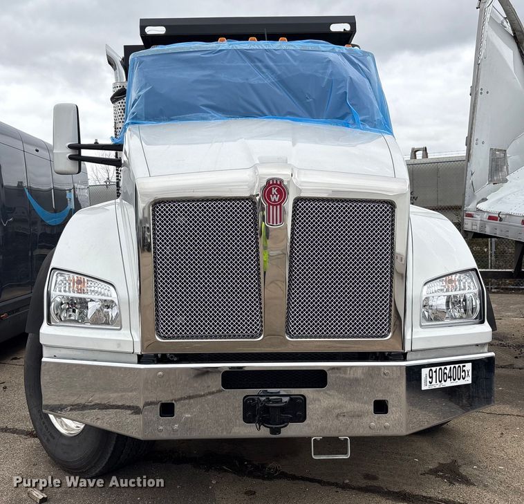 image for item YA1627 2025 Kenworth  T880 dump truck