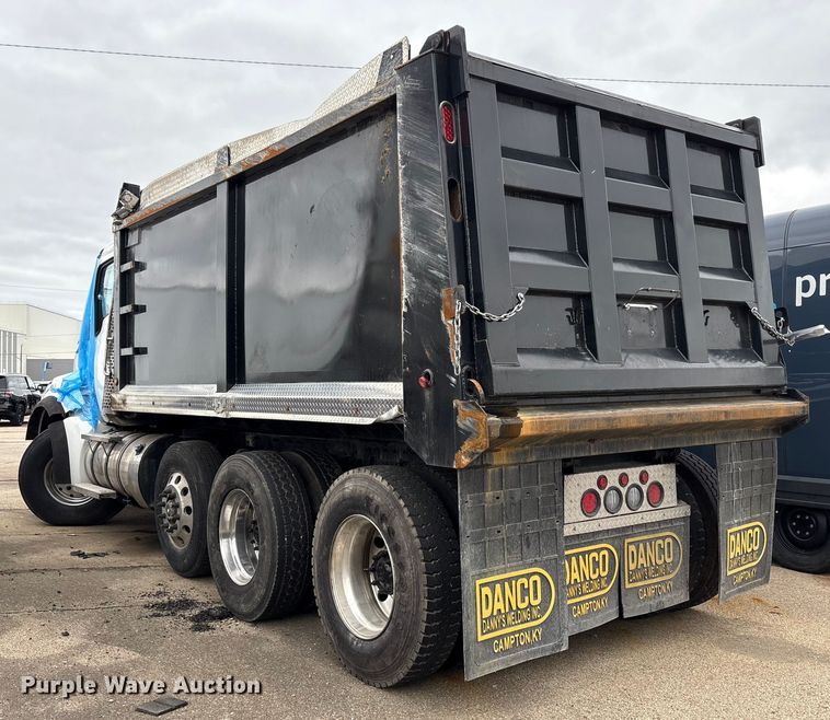 image for item YA1627 2025 Kenworth  T880 dump truck