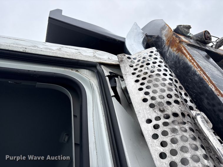 image for item YA1627 2025 Kenworth  T880 dump truck