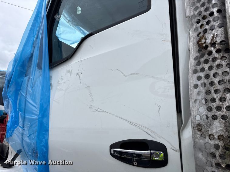 image for item YA1627 2025 Kenworth  T880 dump truck