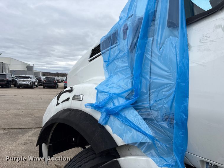 image for item YA1627 2025 Kenworth  T880 dump truck