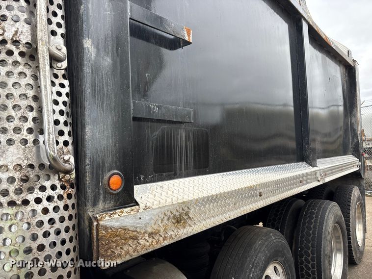 image for item YA1627 2025 Kenworth  T880 dump truck