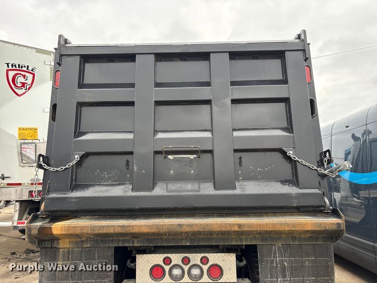 image for item YA1627 2025 Kenworth  T880 dump truck