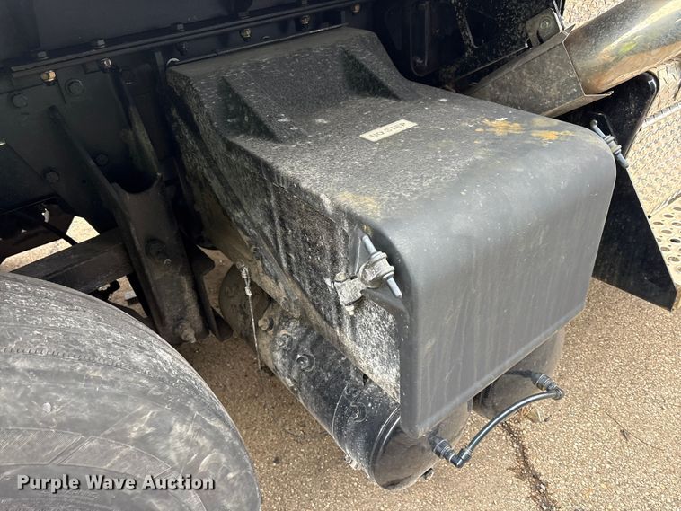 image for item YA1627 2025 Kenworth  T880 dump truck