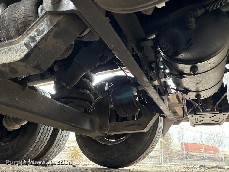 image for item YA1627 2025 Kenworth  T880 dump truck