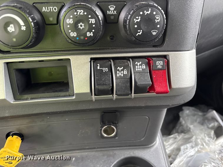 image for item YA1627 2025 Kenworth  T880 dump truck