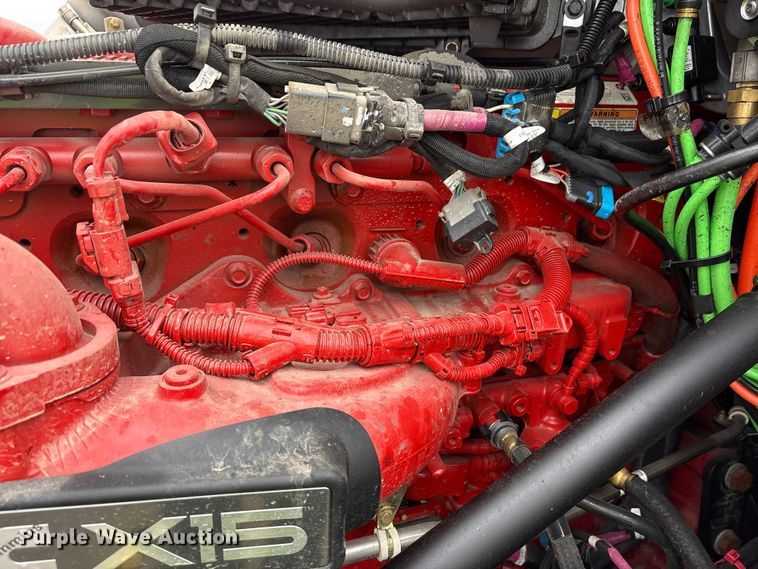 image for item YA1627 2025 Kenworth  T880 dump truck