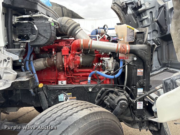 image for item YA1627 2025 Kenworth  T880 dump truck