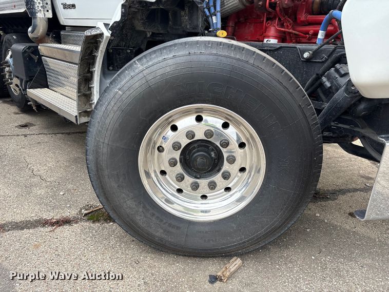 image for item YA1627 2025 Kenworth  T880 dump truck