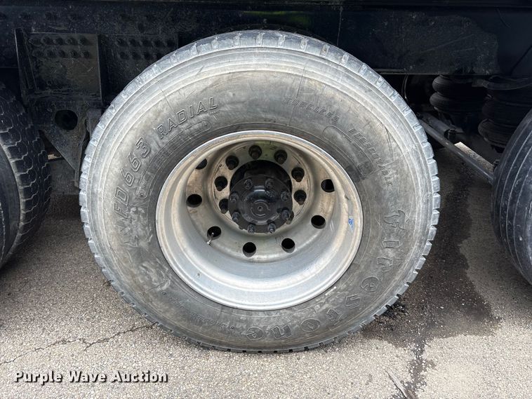 image for item YA1627 2025 Kenworth  T880 dump truck