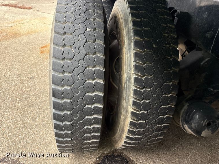 image for item YA1627 2025 Kenworth  T880 dump truck