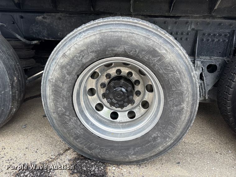 image for item YA1627 2025 Kenworth  T880 dump truck