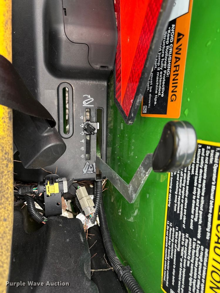 image for item YA1642 2024 John Deere 4044M MFWD tractor