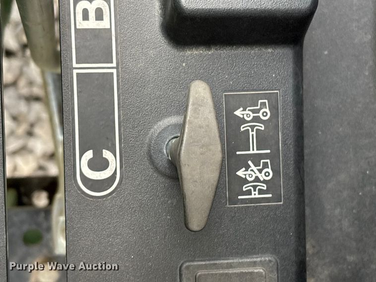 image for item YA1642 2024 John Deere 4044M MFWD tractor