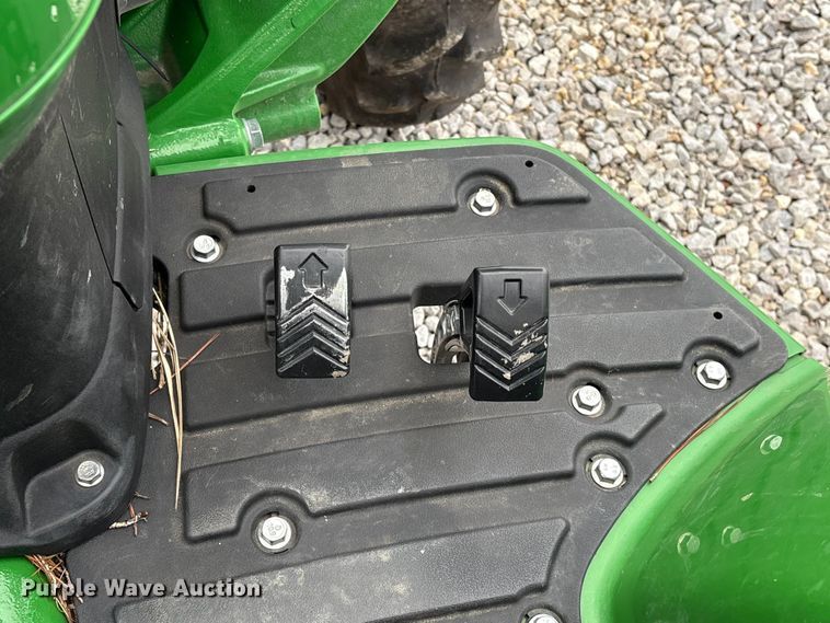 image for item YA1642 2024 John Deere 4044M MFWD tractor