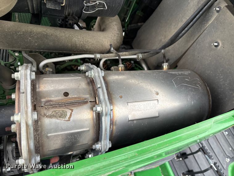 image for item YA1642 2024 John Deere 4044M MFWD tractor