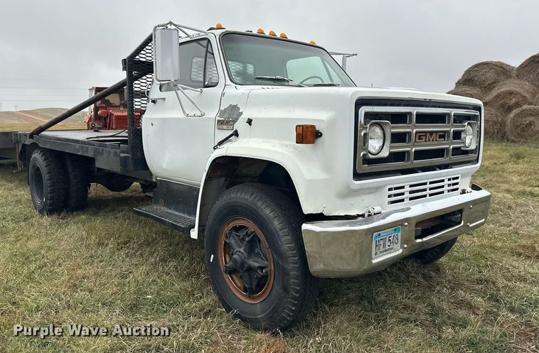 image for item ZA0747 1976 GMC 6500 winch truck