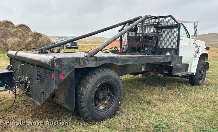 image for item ZA0747 1976 GMC 6500 winch truck