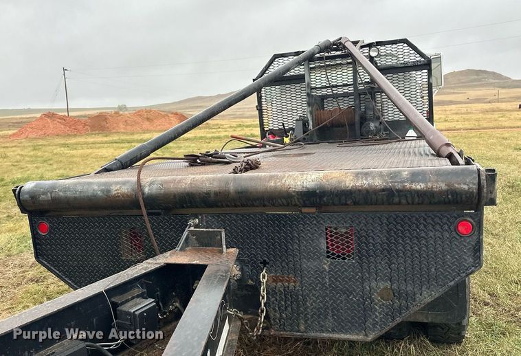 image for item ZA0747 1976 GMC 6500 winch truck