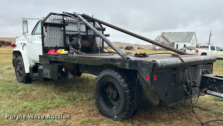 image for item ZA0747 1976 GMC 6500 winch truck