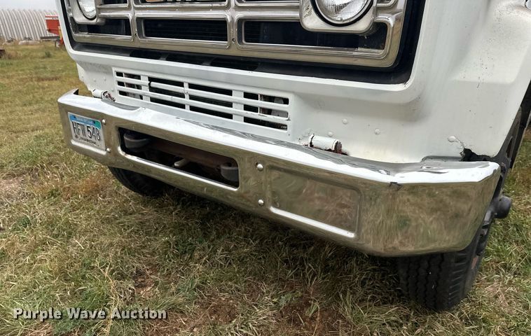 image for item ZA0747 1976 GMC 6500 winch truck
