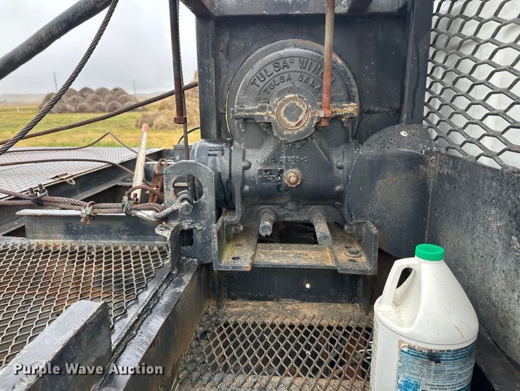 image for item ZA0747 1976 GMC 6500 winch truck