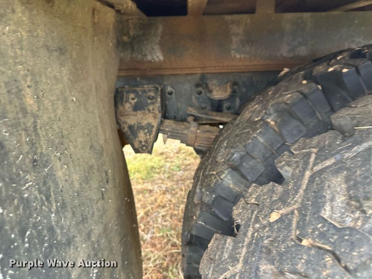 image for item ZA0747 1976 GMC 6500 winch truck