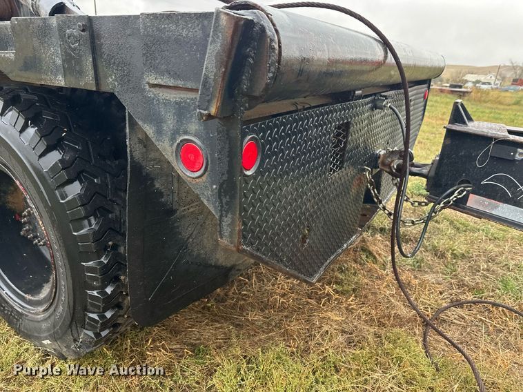 image for item ZA0747 1976 GMC 6500 winch truck