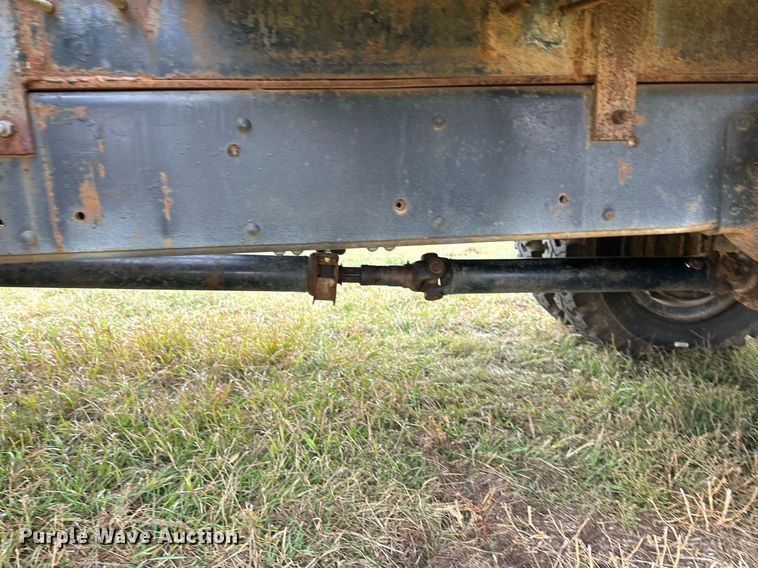 image for item ZA0747 1976 GMC 6500 winch truck