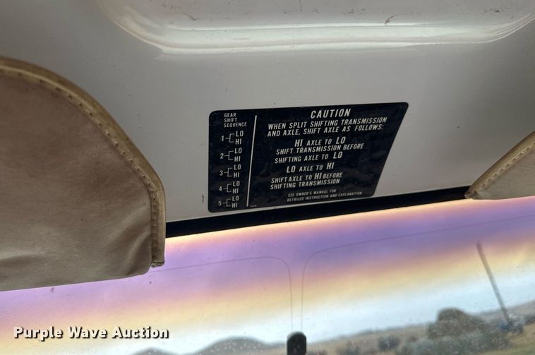 image for item ZA0747 1976 GMC 6500 winch truck