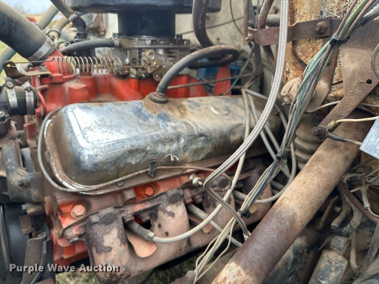 image for item ZA0747 1976 GMC 6500 winch truck