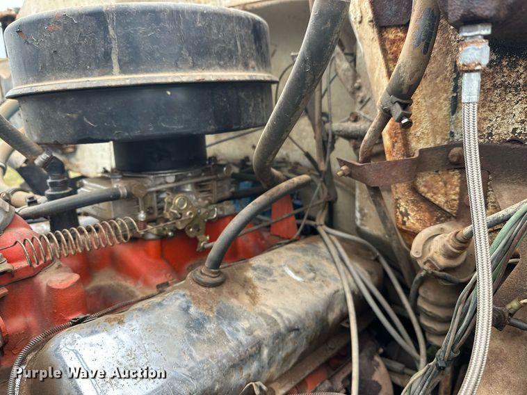 image for item ZA0747 1976 GMC 6500 winch truck