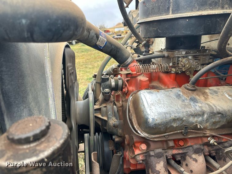 image for item ZA0747 1976 GMC 6500 winch truck