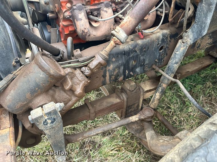 image for item ZA0747 1976 GMC 6500 winch truck