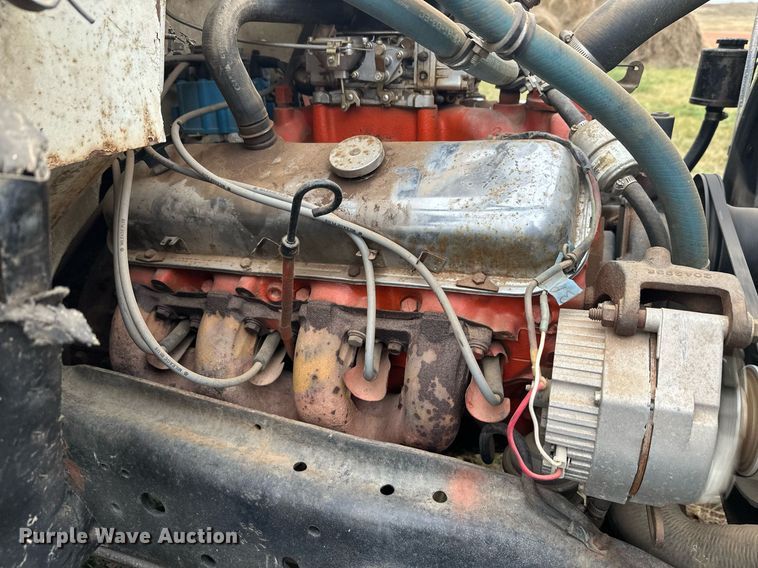 image for item ZA0747 1976 GMC 6500 winch truck