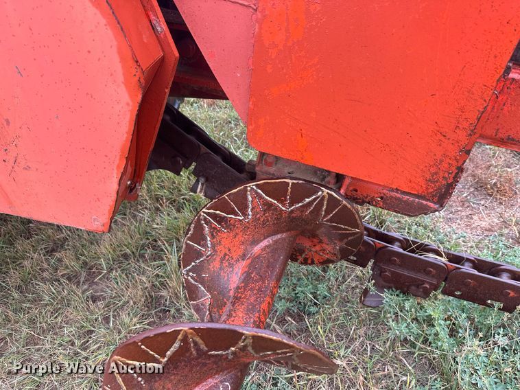 image for item ZA0748 Ditch Witch R100 trencher