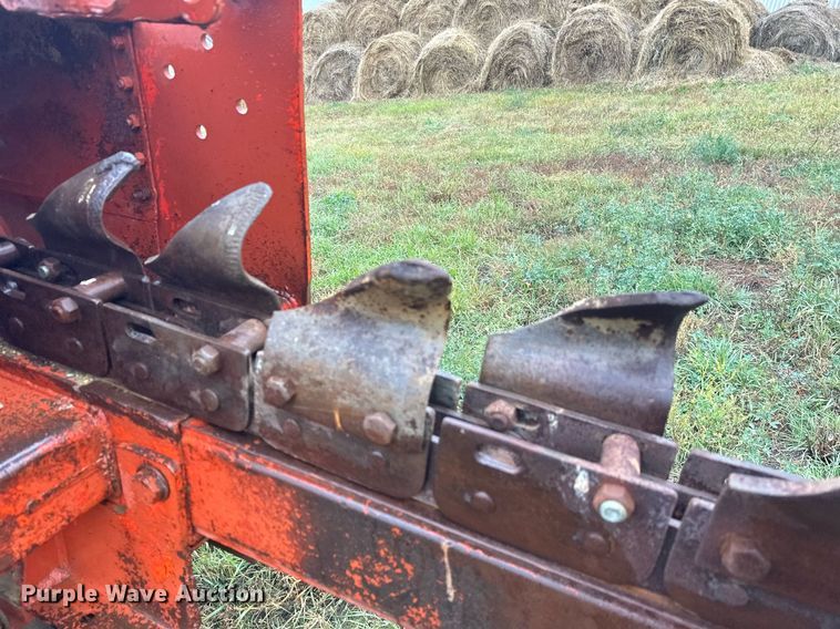 image for item ZA0748 Ditch Witch R100 trencher