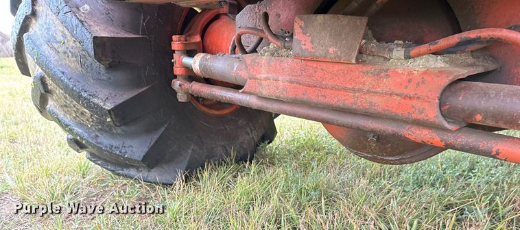 image for item ZA0748 Ditch Witch R100 trencher