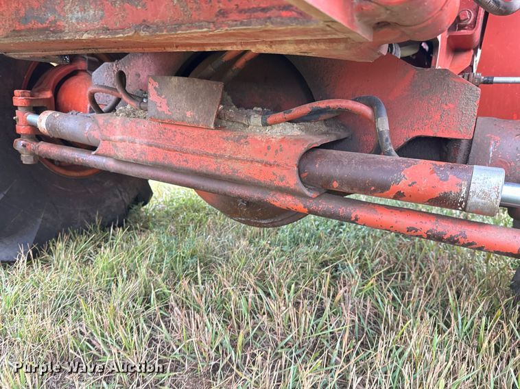 image for item ZA0748 Ditch Witch R100 trencher