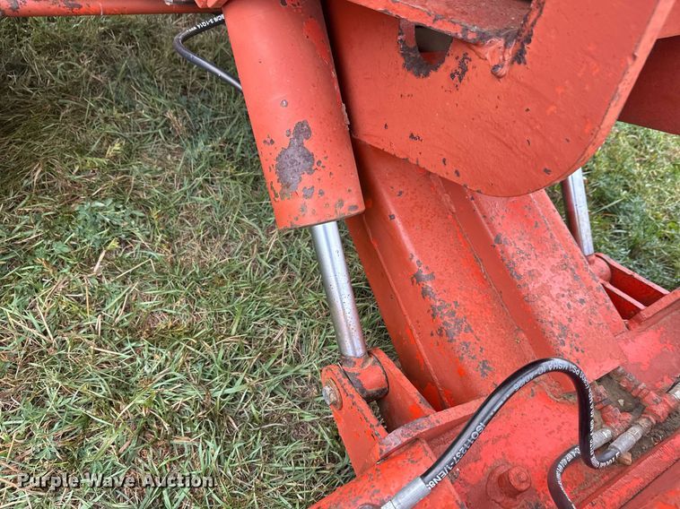 image for item ZA0748 Ditch Witch R100 trencher