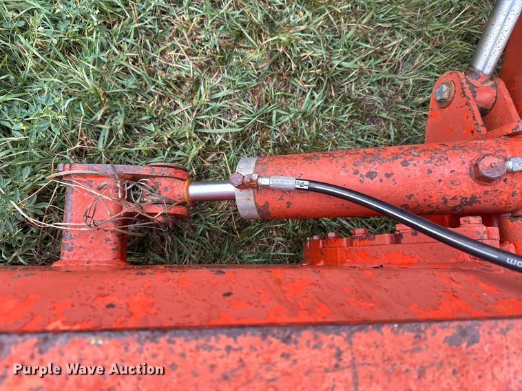 image for item ZA0748 Ditch Witch R100 trencher