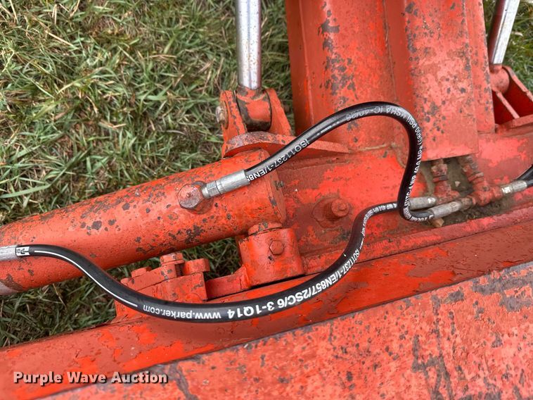 image for item ZA0748 Ditch Witch R100 trencher